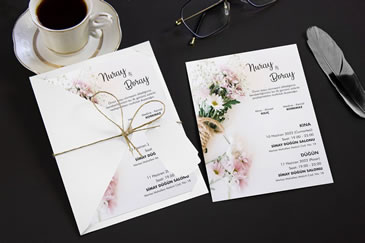 Yeni papatyalı düğün davetiye modelleri